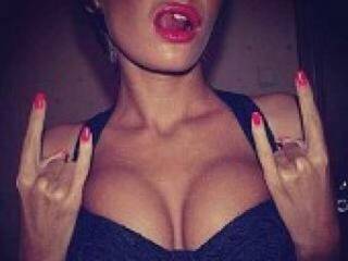 Ερωτική συνομιλία μέσω βίντεο sexbarbie