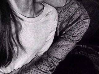 Ερωτική συνομιλία μέσω βίντεο ilonomask