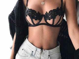 Ερωτική συνομιλία μέσω βίντεο sexy-morenaxx