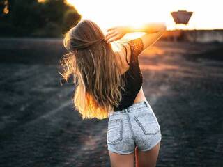 Ερωτική συνομιλία μέσω βίντεο SexyAisha95