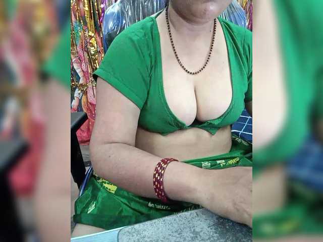 Φωτογραφίες sexycharu MERRY CHRISTMAS Indian# #cute #india #bignipples #asian#bigass#bigboobs#curvy#housewife#hairypussy#wet#panties#hairyarmpit#tease