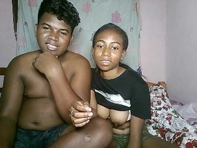 Εκπομπές οθόνης sexycouple32
