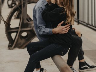 Ερωτική συνομιλία μέσω βίντεο sexy-couple2