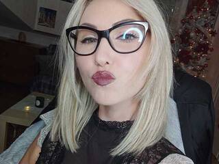 Ερωτική συνομιλία μέσω βίντεο SexyEvelyn