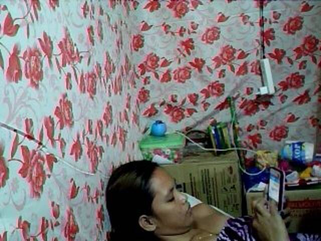 Εκπομπές οθόνης SexySlave69