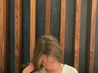 Ερωτική συνομιλία μέσω βίντεο sh4wty