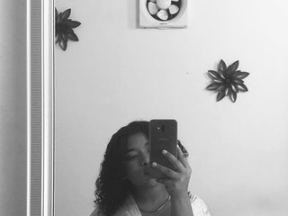 Ερωτική συνομιλία μέσω βίντεο sharick18