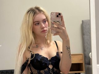 Ερωτική συνομιλία μέσω βίντεο ShawtyLola