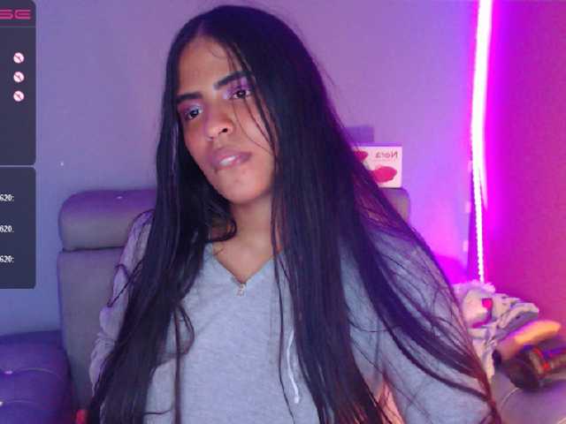 Εκπομπές οθόνης Shay-mitchell
