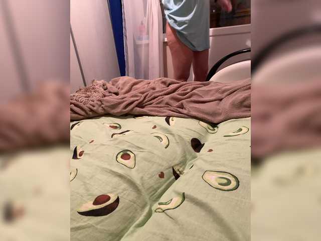 Εκπομπές οθόνης She1He