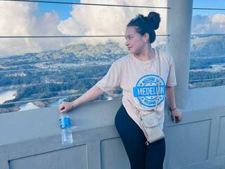 Ερωτική συνομιλία μέσω βίντεο shekina