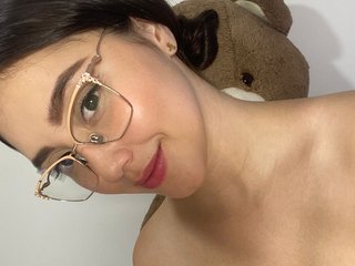 Ερωτική συνομιλία μέσω βίντεο shyangel