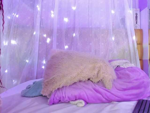 Φωτογραφίες Sia-37 Welcome to my room! I will make all your wishes come true