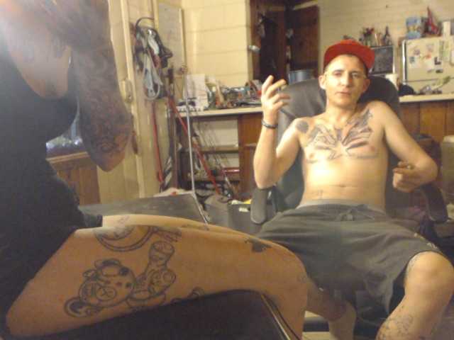 Φωτογραφίες Sid520Sidney #tattoo special #cum see me get #penetrated by #charlee-sinn wanna see her tattoo me #topless??? lets see how much!!!