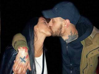 Ερωτική συνομιλία μέσω βίντεο RocketRabbits