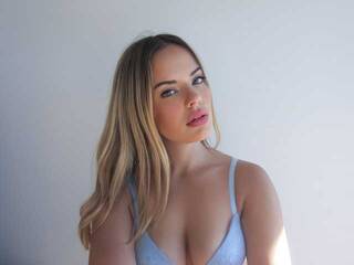 Ερωτική συνομιλία μέσω βίντεο silvifoxyy