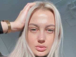 Ερωτική συνομιλία μέσω βίντεο SimaMonti