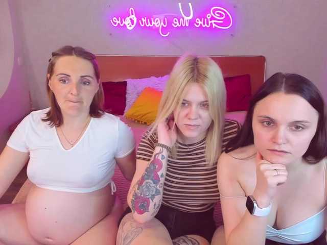 Εκπομπές οθόνης SixNipples