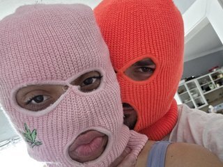 Ερωτική συνομιλία μέσω βίντεο Skimaskcouple891081