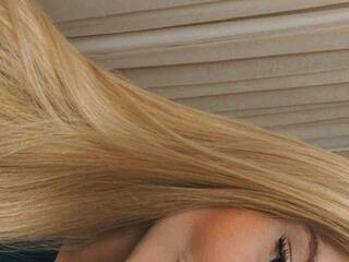 Ερωτική συνομιλία μέσω βίντεο smileegirl