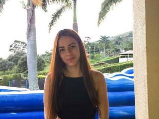 Ερωτική συνομιλία μέσω βίντεο sofhiarose