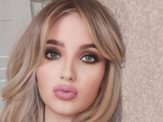 Ερωτική συνομιλία μέσω βίντεο SofiaRici