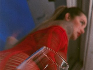 Ερωτική συνομιλία μέσω βίντεο sofiasallie