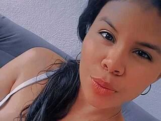 Ερωτική συνομιλία μέσω βίντεο sofiasexy18