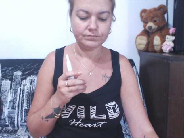 Εκπομπές οθόνης Softhottmilf