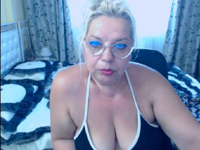 Φωτογραφίες SonyaHotMilf #BLONDE#MATURE#FEET##PUSSY#ASS#MAKE ME HAPPY WITH YOUR TIPS!!