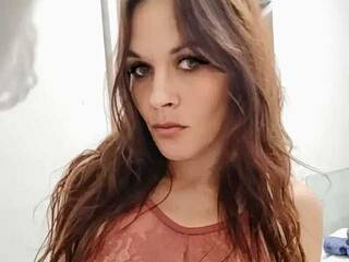 Ερωτική συνομιλία μέσω βίντεο SonyaRed