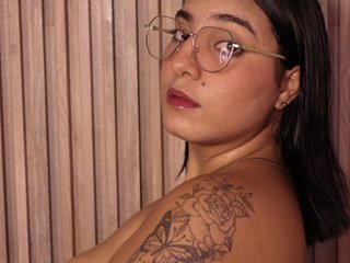 Ερωτική συνομιλία μέσω βίντεο Sophia-curvy1