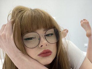Ερωτική συνομιλία μέσω βίντεο Sophie-doll