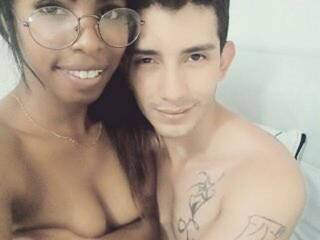 Ερωτική συνομιλία μέσω βίντεο SophiexxJames