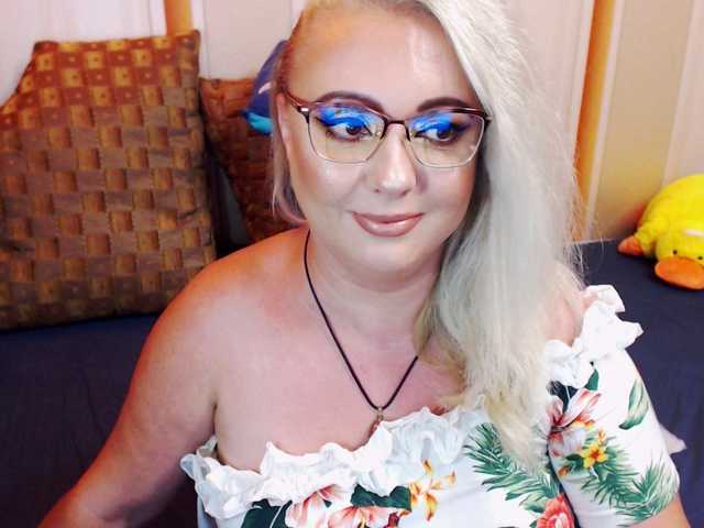 Εκπομπές οθόνης SquirtinLeona