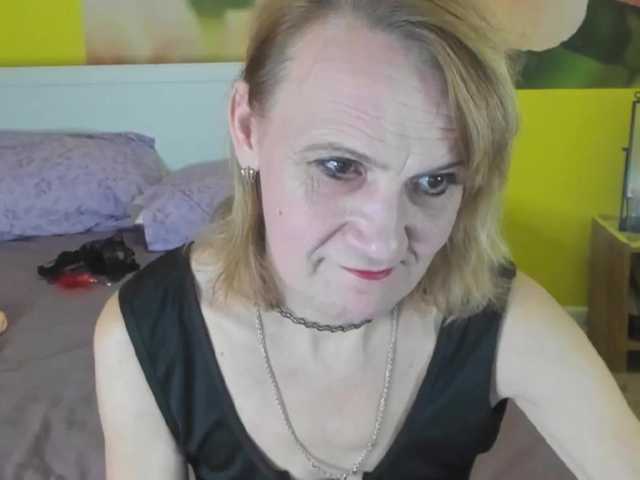 Εκπομπές οθόνης SqurtyLally69