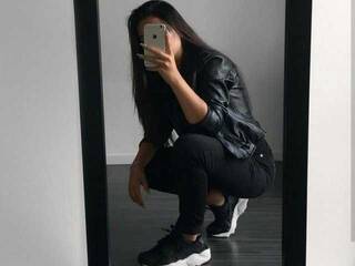 Ερωτική συνομιλία μέσω βίντεο Stepcute