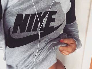 Ερωτική συνομιλία μέσω βίντεο strawberry002