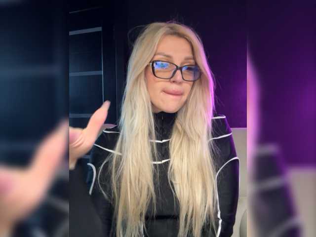 Εκπομπές οθόνης CyberWhore111