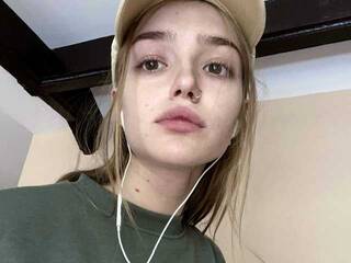 Ερωτική συνομιλία μέσω βίντεο sugarHannah