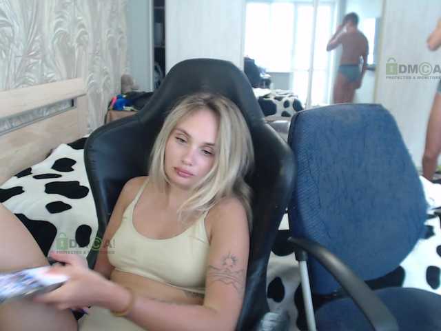 Εκπομπές οθόνης Sunny-Girl1