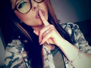 Ερωτική συνομιλία μέσω βίντεο CindyMellodie