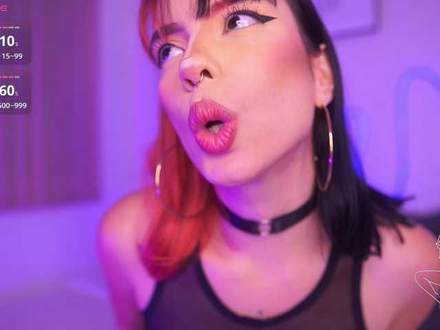 Εκπομπές οθόνης SusannaMoree