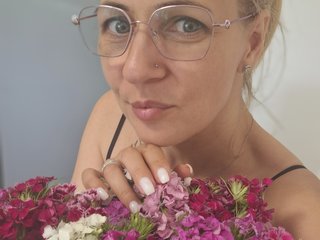 Ερωτική συνομιλία μέσω βίντεο Sweetaniaa