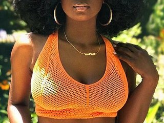 Ερωτική συνομιλία μέσω βίντεο Sweetebony123