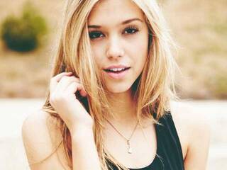 Ερωτική συνομιλία μέσω βίντεο SweetErikaOh