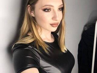 Ερωτική συνομιλία μέσω βίντεο sweetkisa