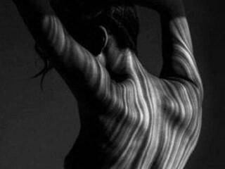 Ερωτική συνομιλία μέσω βίντεο T1naSex