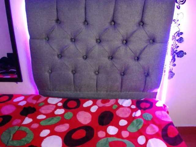 Εκπομπές οθόνης tatiana-colom