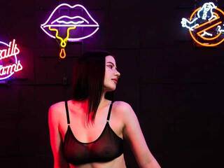 Ερωτική συνομιλία μέσω βίντεο TayaYumm